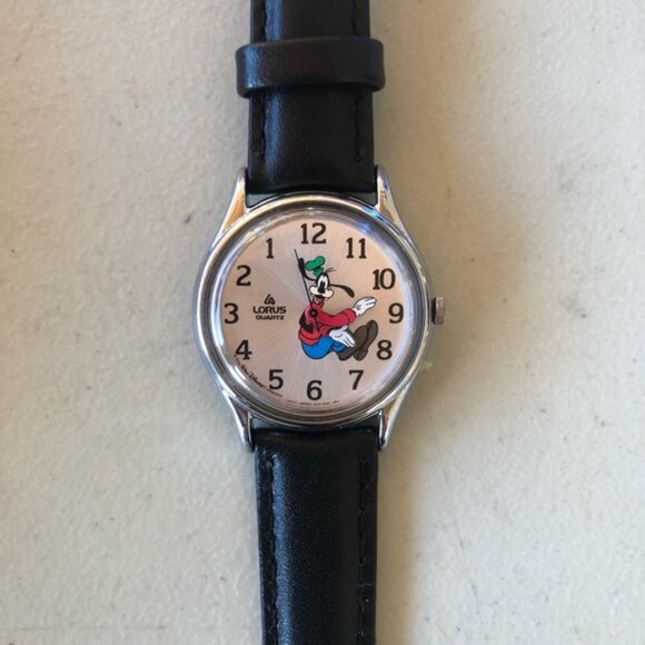 Lorus Vintage Disney Goofy Watch w/ BRAND NEW BATTERY - Picture 1 of 4